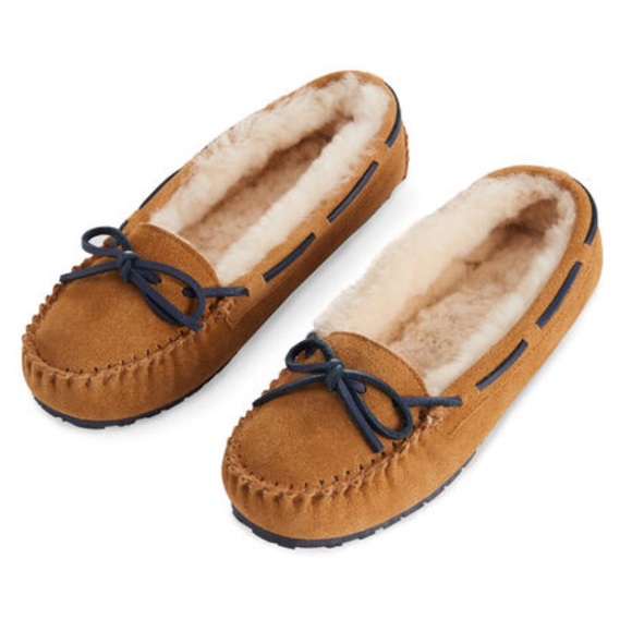 Vineyard Vines Other - Vineyard vines girls boys slippers fur suede shoes